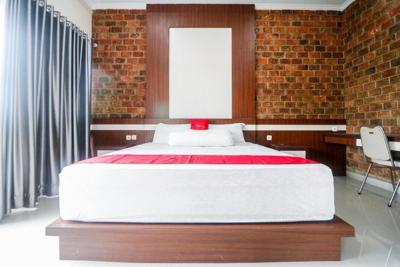 Reddoorz Plus Near Kualanamu Airport Medan Eksteriør billede