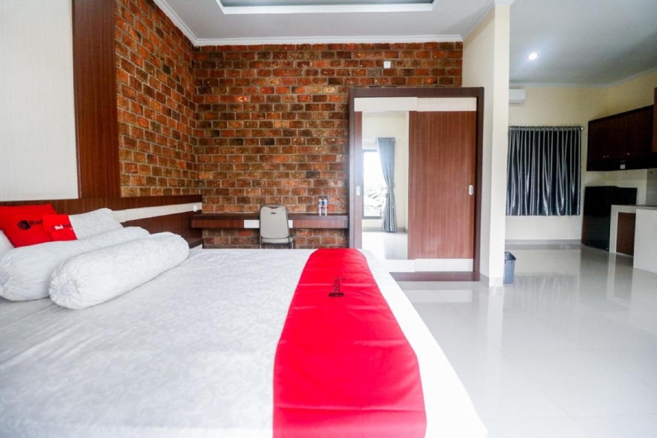 Reddoorz Plus Near Kualanamu Airport Medan Eksteriør billede