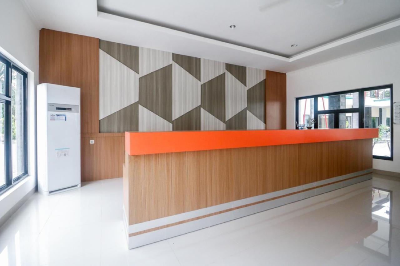 Reddoorz Plus Near Kualanamu Airport Medan Eksteriør billede